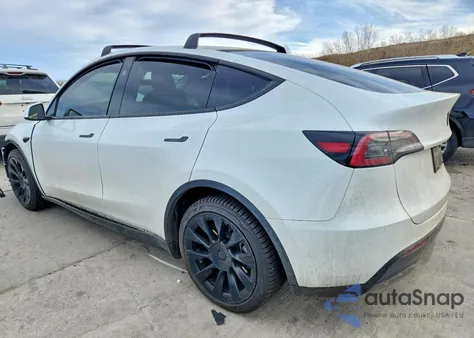 2023 Tesla Model Y from USA, damaged, VIN 7SAYGAEE1PF849335